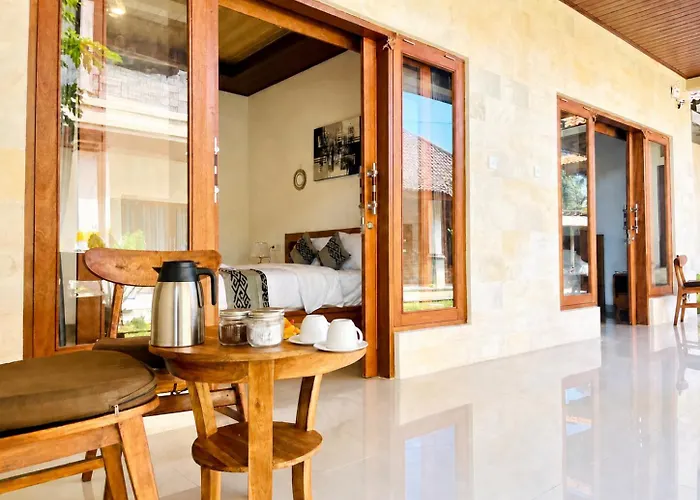 Sekar Sari House Homestay *